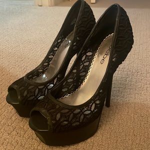 Bebe lace peel toe heels